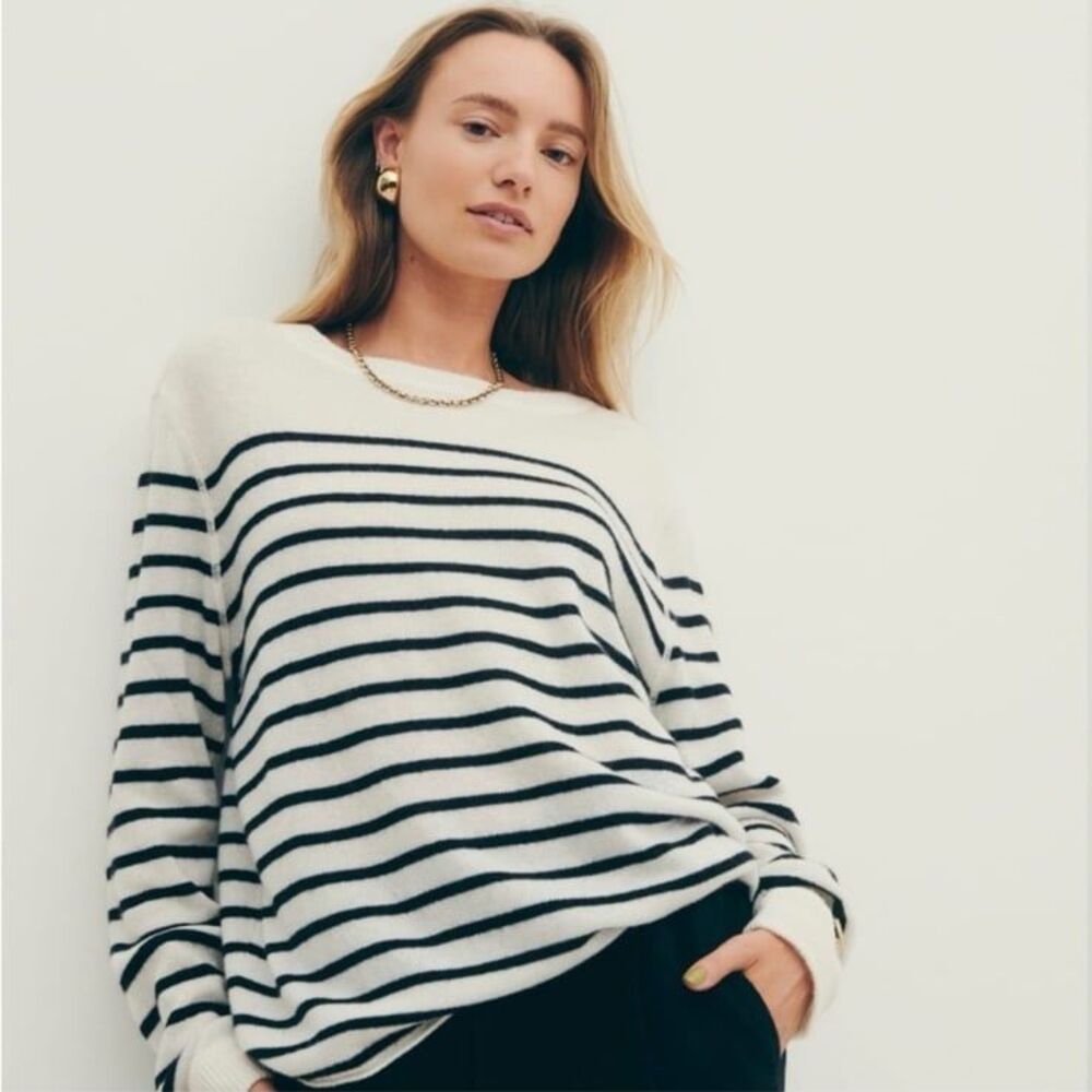 Reformation Boyfriend Cashmere Sweater in Gossamer Black White Stripes Small